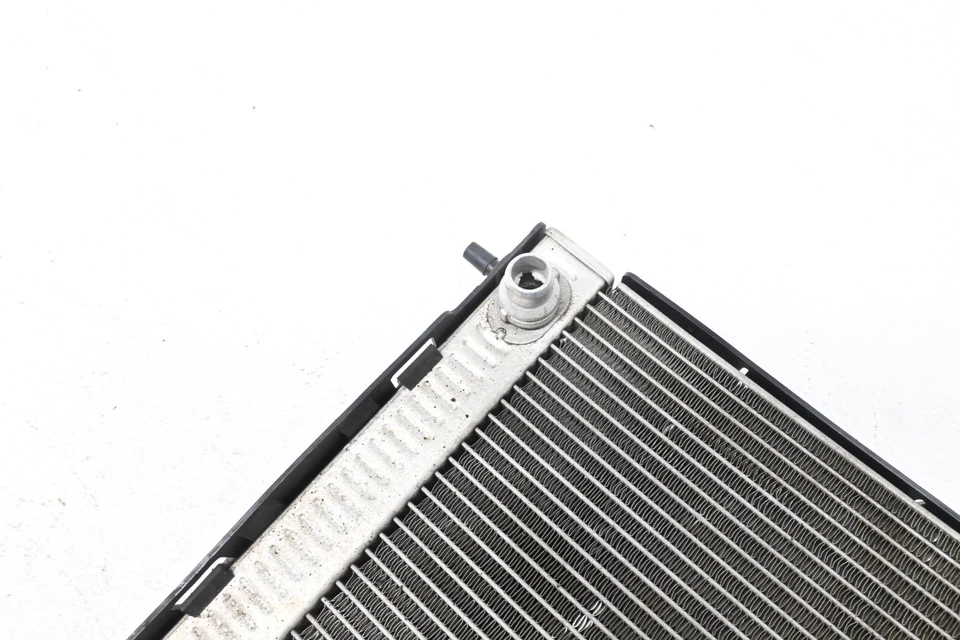 Secondary Auxiliary Remote Radiator OEM BMW G11 G12 G30 G32 740i 750i 540i 530i - Image 4 of 4