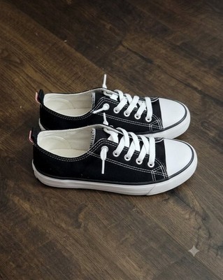 Kids Black & White Canvas Low-Top Sneakers Lace-Up Casual Shoes Pink Accent.
