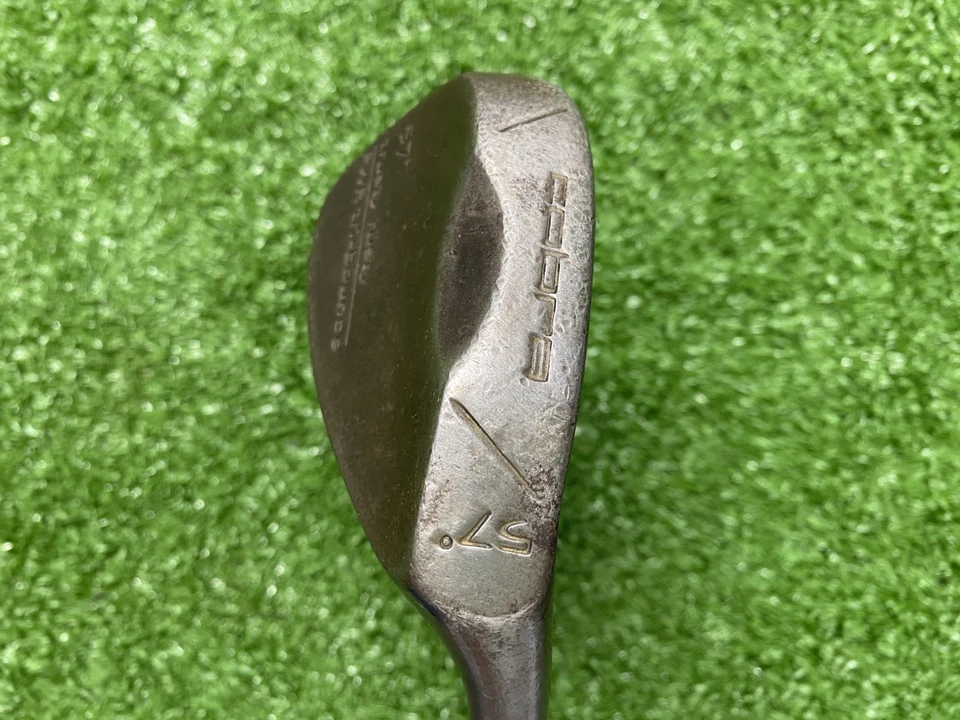 Cobra Trusty Rusty Sand Wedge 57 * / 右握 / 硬钢 ~ 35.5" / 全新握把 / jl7782 — 第 3/4 张图片