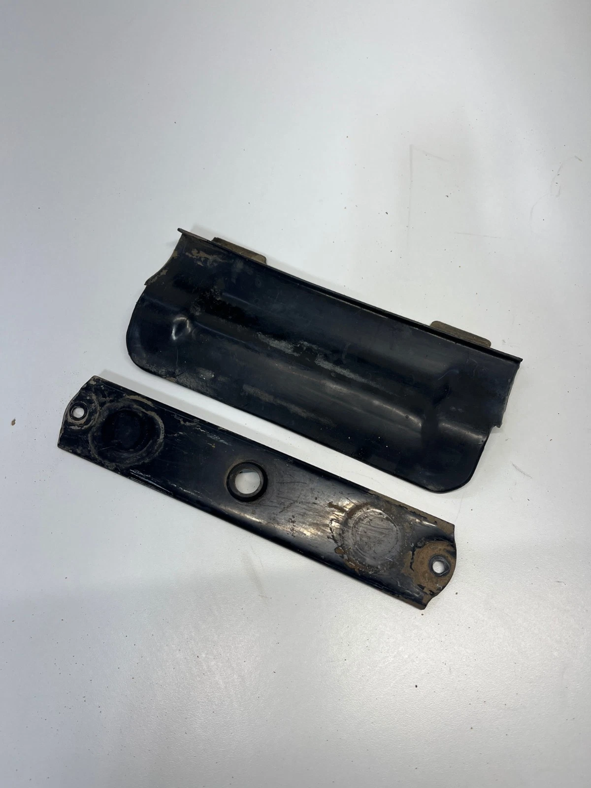82 Honda Urban Express 50 NU50 OEM Seat Latch Mount Plate Bridge Under Cover Pan