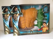 Set of 2 -AQUAMAN Hero-Ready Set New Includes 2 gauntlets and chest plate Toy