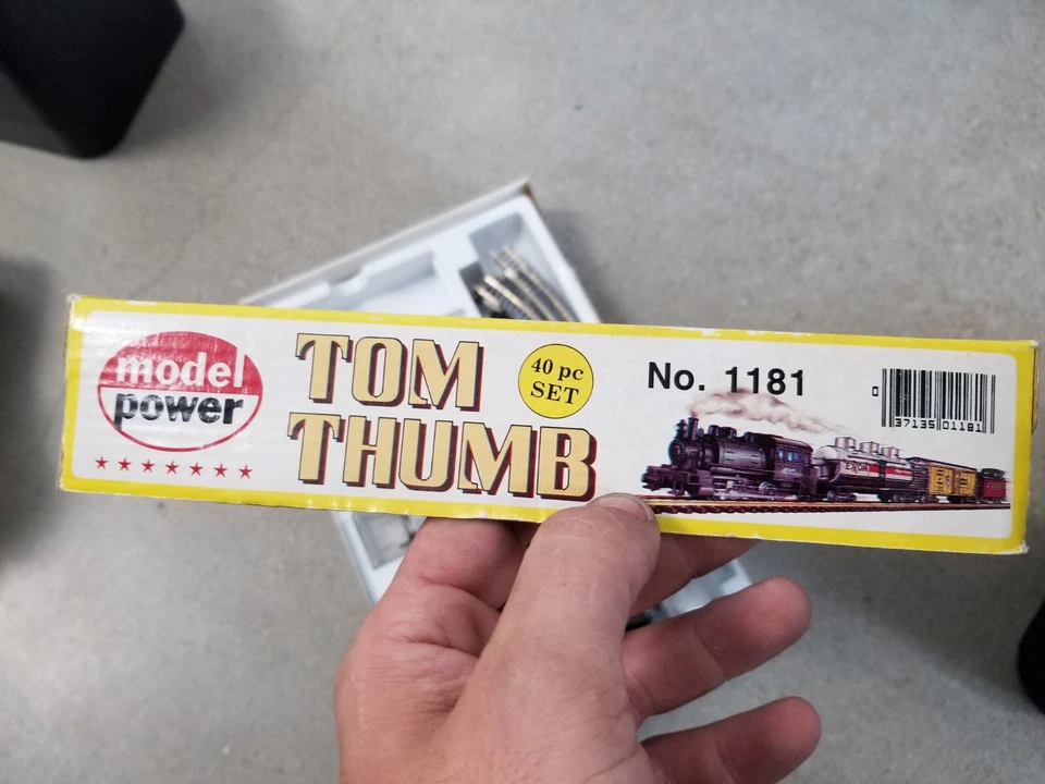 Vintage Model Power Tom ThumbN Scale Electric Train Set NO. 1181 - Image 3 of 3