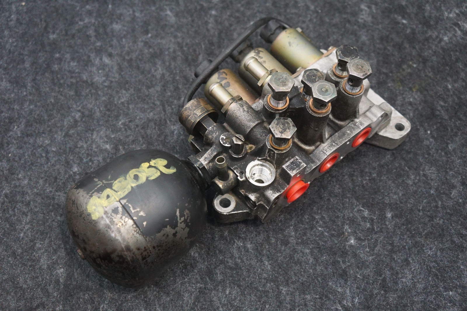 F1 Transmission Gearbox Hydraulic Unit 179533 Ferrari F430 Challenge 2006 *Note*