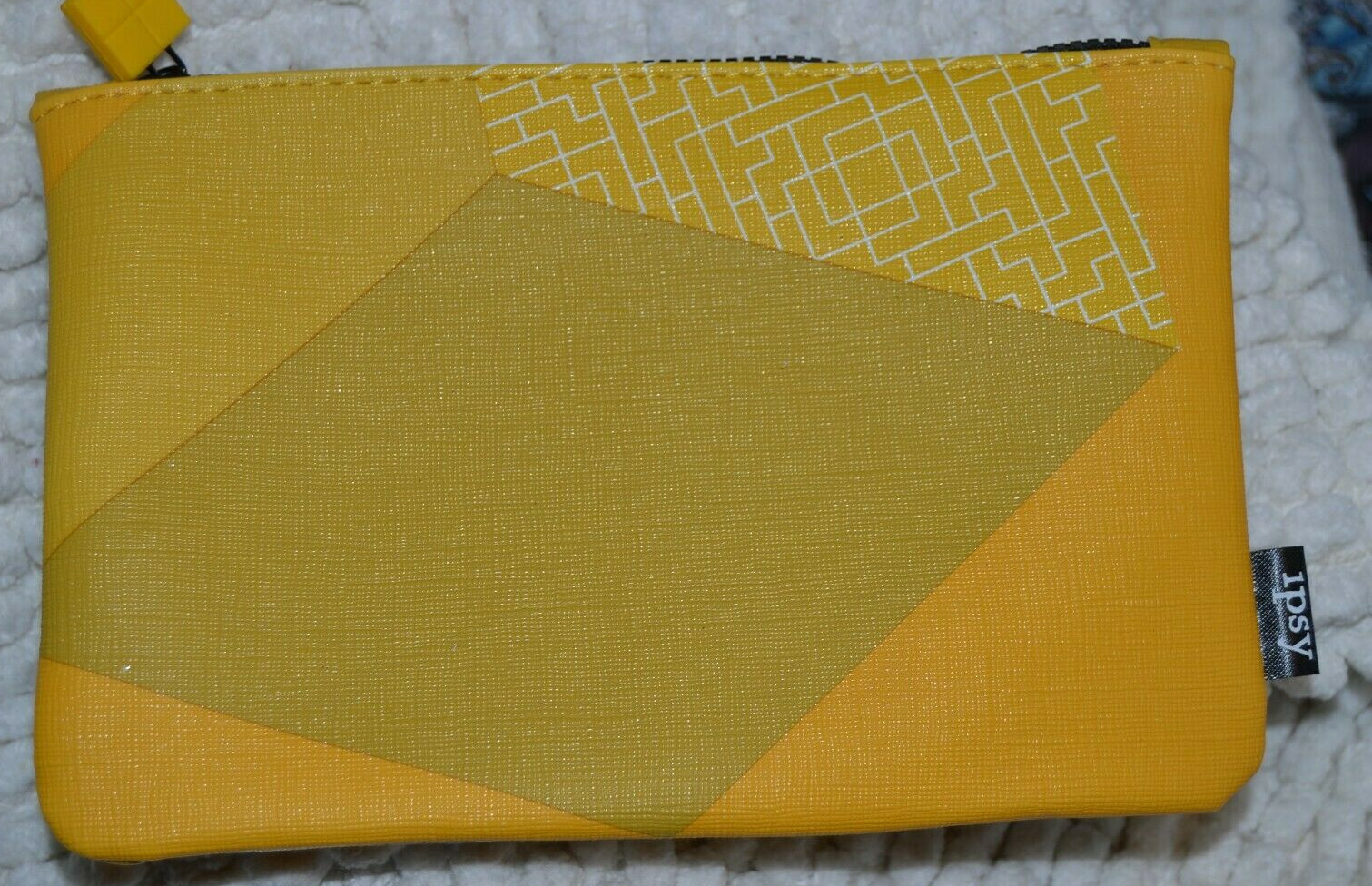 June 2019  Bag TETRIS YELLOW Makeup BAG & TETRIS High lighter & Brush