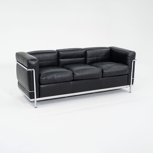 2010s Cassina LC2 3-Seat Sofa w Black Leather by Le Corbusier Jeanneret Perriand - Picture 10 of 11