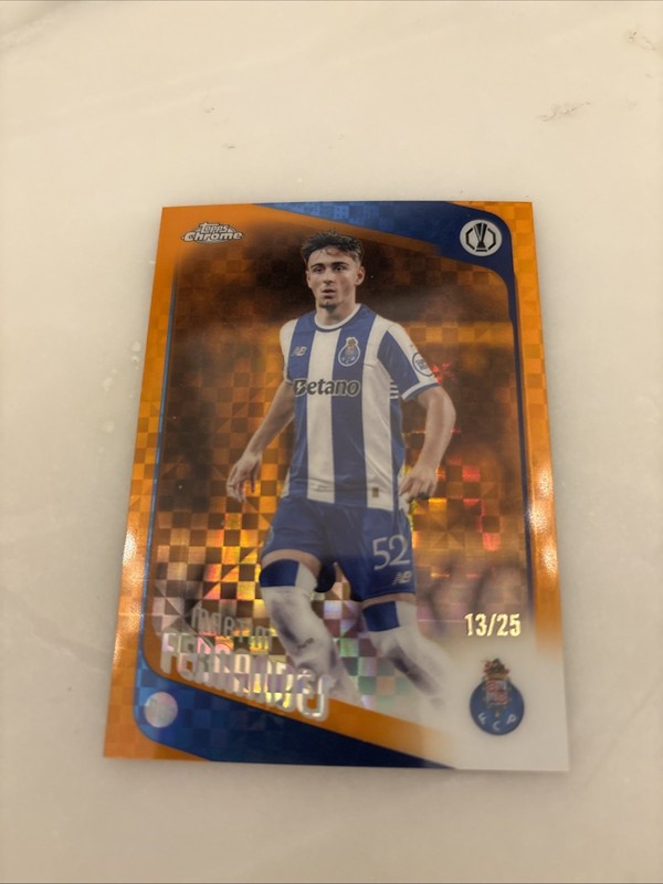 MARTIM FERNANDES 2025-26 TOPPS CHROME UEFA ORANGE GEOMETRIC REFRACTOR /25