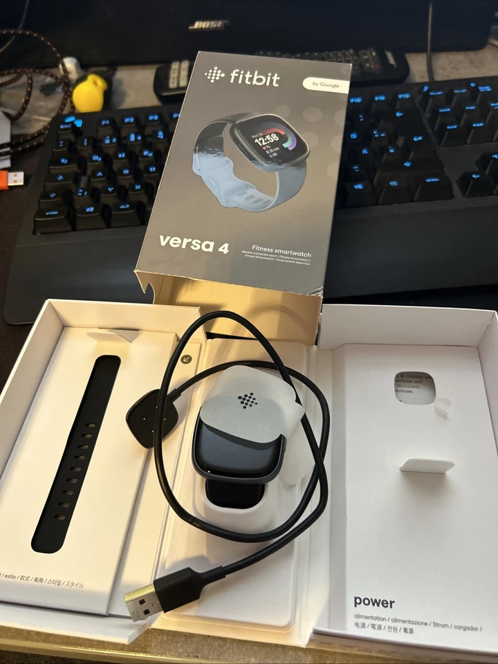 Fitbit versa 4 fast Neu Schwarz - Bild 2 von 3