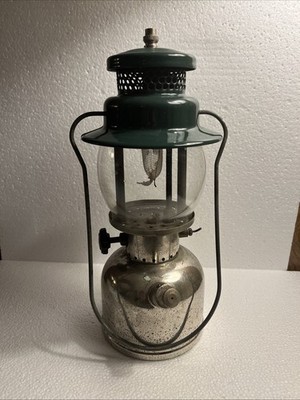 Vintage Model 242C Coleman Lantern. 50  3 Stamp.  Nice Condition