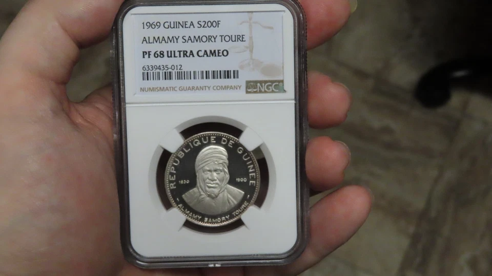 1969 GUINEA 999 SILVER 200 FRANCS ALMANY SAMONY TOURE NGC PF 68 ULTRA CAMEO - Image 3 of 4