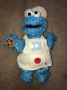 GUND SESAME STREET COOKIE MONSTER TEACH ME PLUSH TOY w/ CHEF HAT, APRON & COOKIE