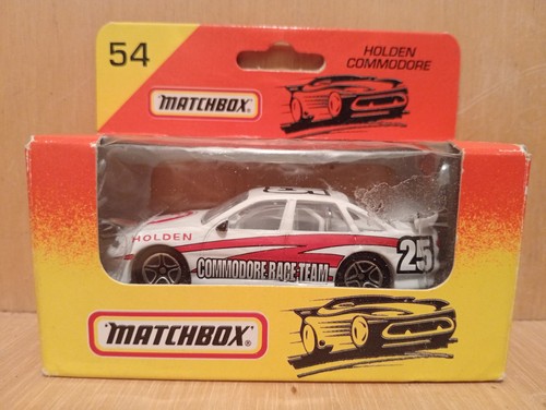 Matchbox Superfast / MB 294 - Holden Commodore - White #25 - Model Car x1
