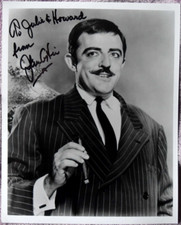 John Astin foto originale firmata a mano 8"X10" "La famiglia Addams"
