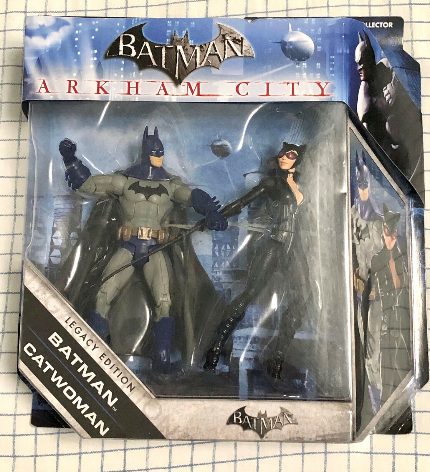 Arkham City Legacy Edition - Batman & Catwoman: Color and Black & White Set  746775150631 | eBay