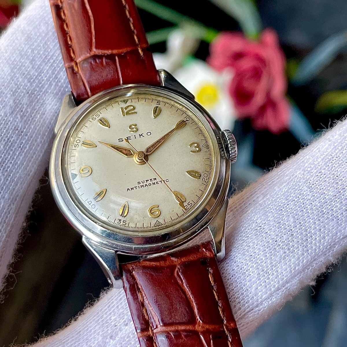 1950s Seiko Super S Mark Antimagnetic Manual Winding Men's 1950s Seiko Super S Mark Antimagnetic Manual Winding Men's