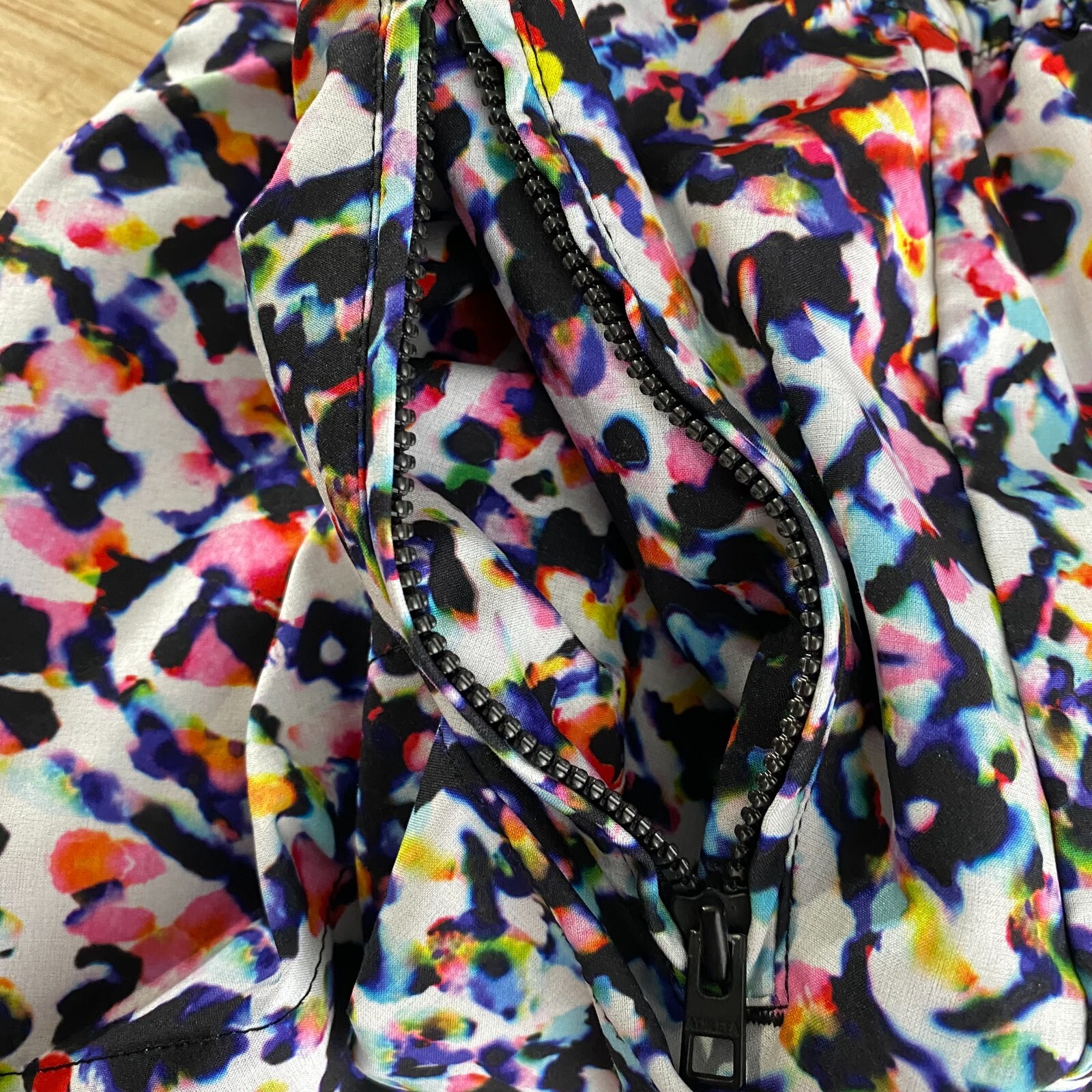 Athleta Shorts Abstract Print Multicolored Polyester Spandex Women's