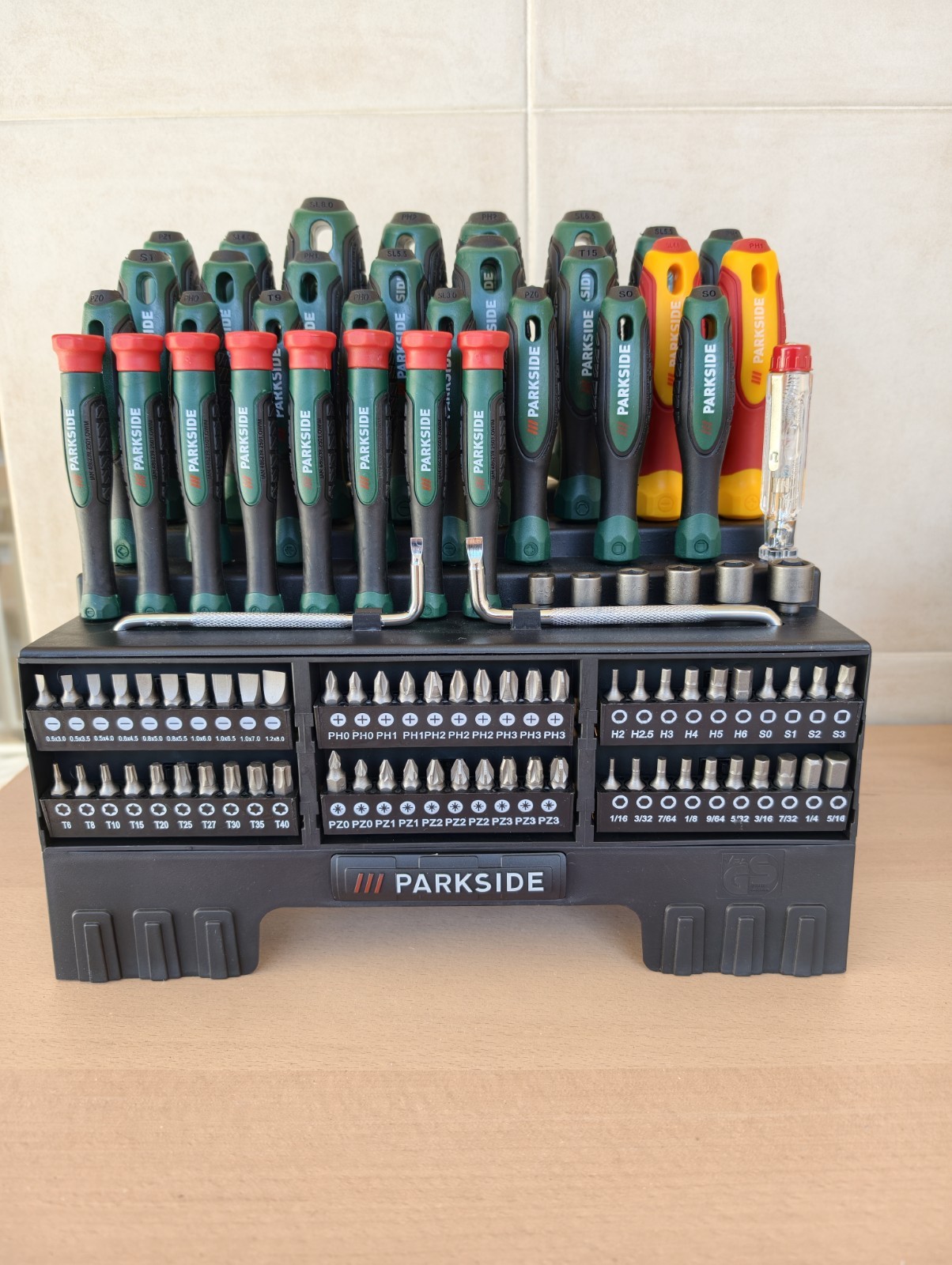 Set Professionale Parkside 101 Pz Cacciaviti e Inserti Magnetici S2 Steel
