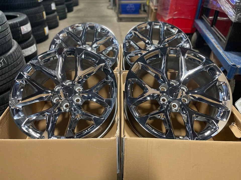 "Llantas de 24"" para Chevrolet Silverado 1500 2010-2026 llantas 24x10 cromadas nuevas" Foto 2 de 4