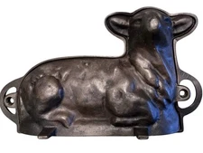 Griswold Cast Iron No.866 Lamb Cake Mold Vintage 2-piece