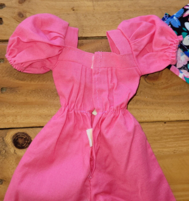 Tenue De Présentation 1979 Pour Cathie Bella Ancienne Poupee