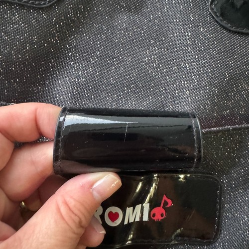 RARO Kuromi 2008 Negro Gótico Sanrio Bolso Mensajero Cartera Hello Kitty LIMPIO - Imagen 10 de 10