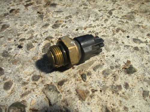 SUZUKI GSXR 600 750 K4 K5 (2004-2005) OEM KÜHLER-/LÜFTERTEMPERATURSENSOR