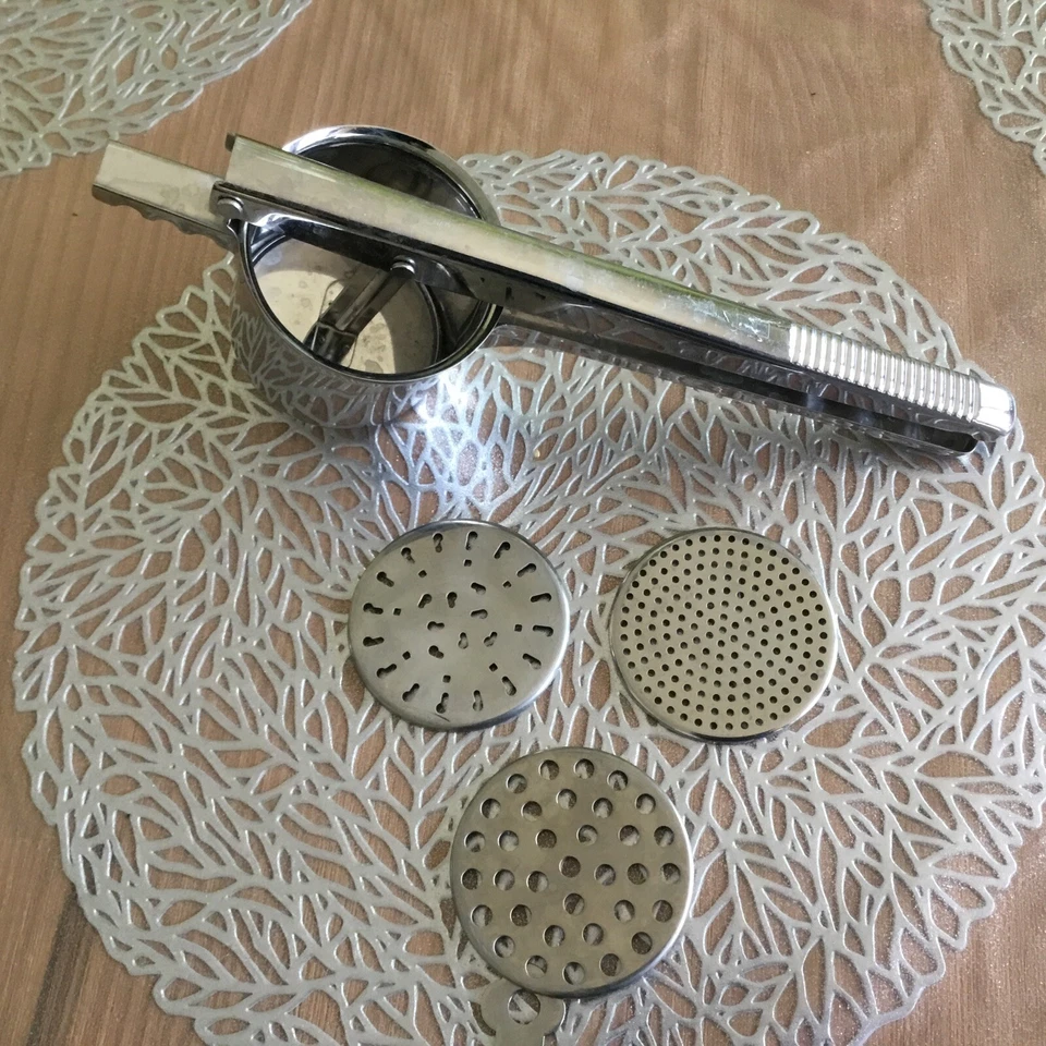 TCM Spaetzle Presse m.3 Einsätzen S - Bild 2 von 4