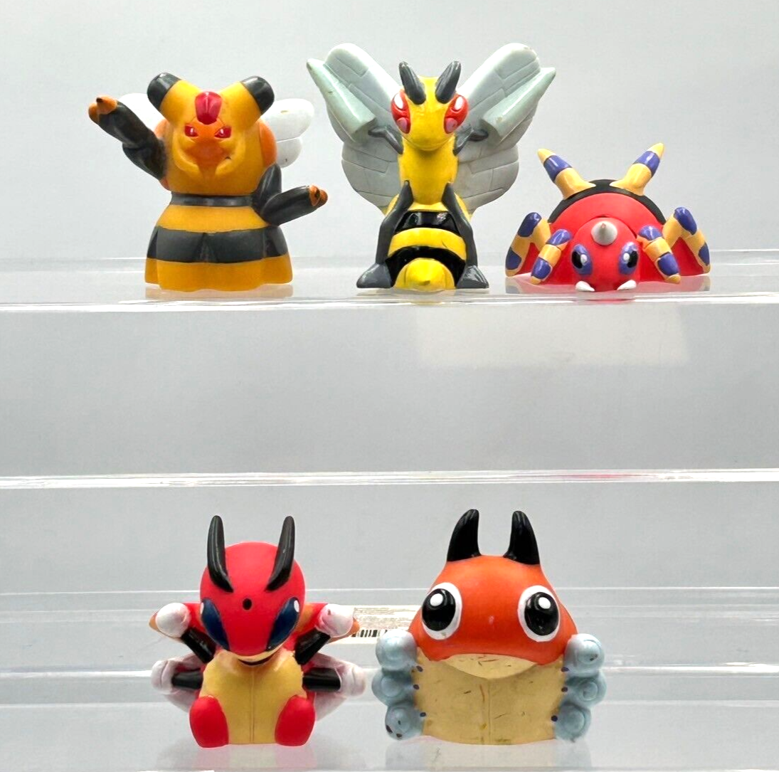 Japan BANDAI Pokemon Vespiquen Ledyba Beedrill Finger Puppet