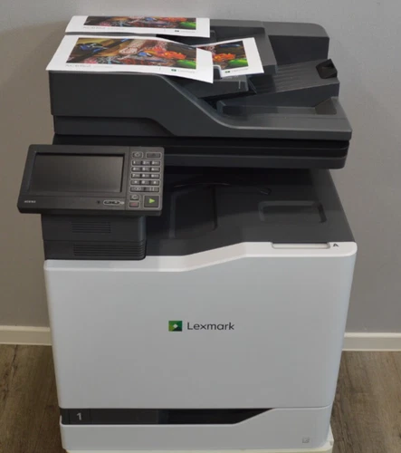Lexmark XC6152de Multifunktionsgerät nur 31678 Seiten gedruckt  mit Rechnung