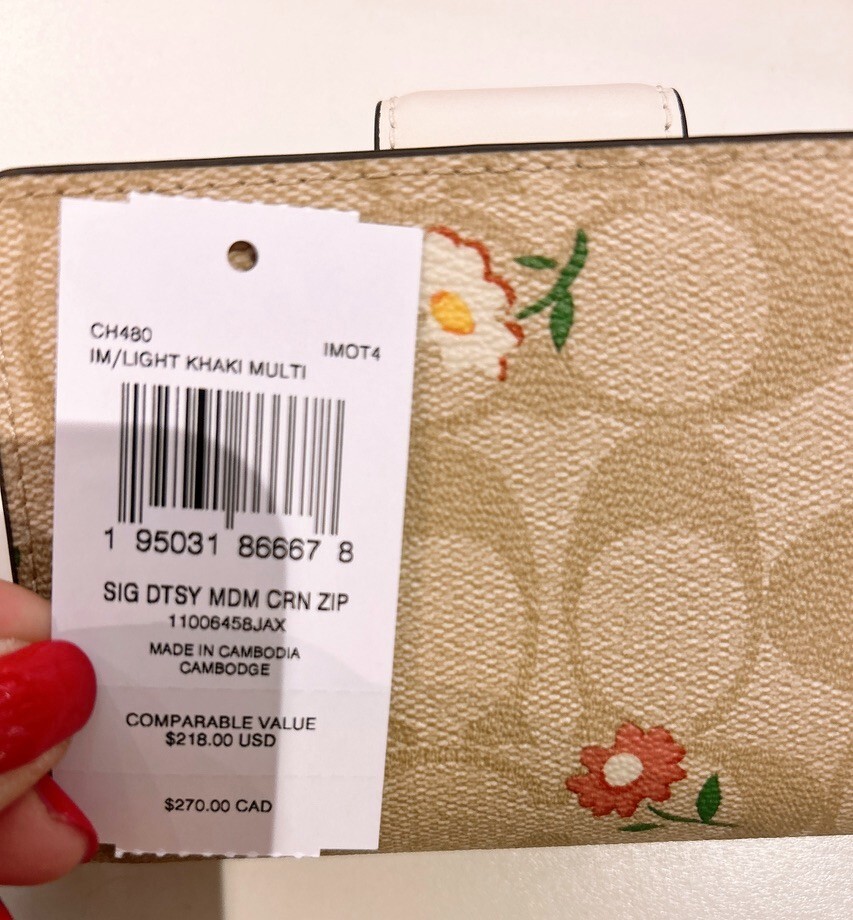 NWT Coach Medium Corner Zip Wallet In Signature Canvas With