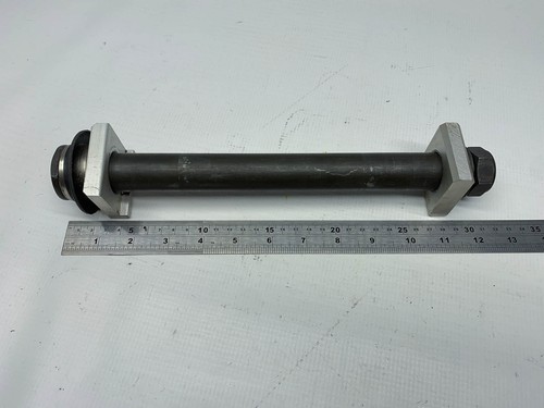 Yamaha R1 5VY (1) 04' Hinterrad Steckachse Achse Rear Axle spindle