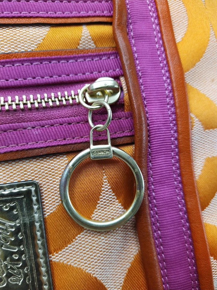 Bolsa de ombro Coach Poppy OP Art Signature laranja couro jacquard acabamento - Imagem 3 de 4