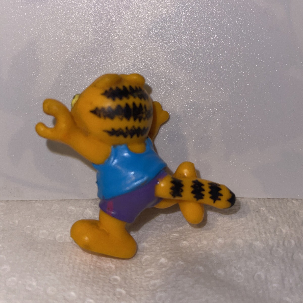 Vintage GARFIELD Running Figure 2