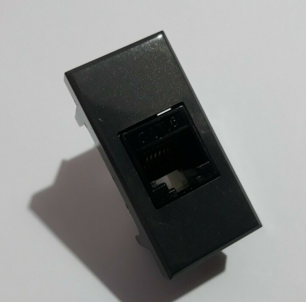 Foto 3 di 52