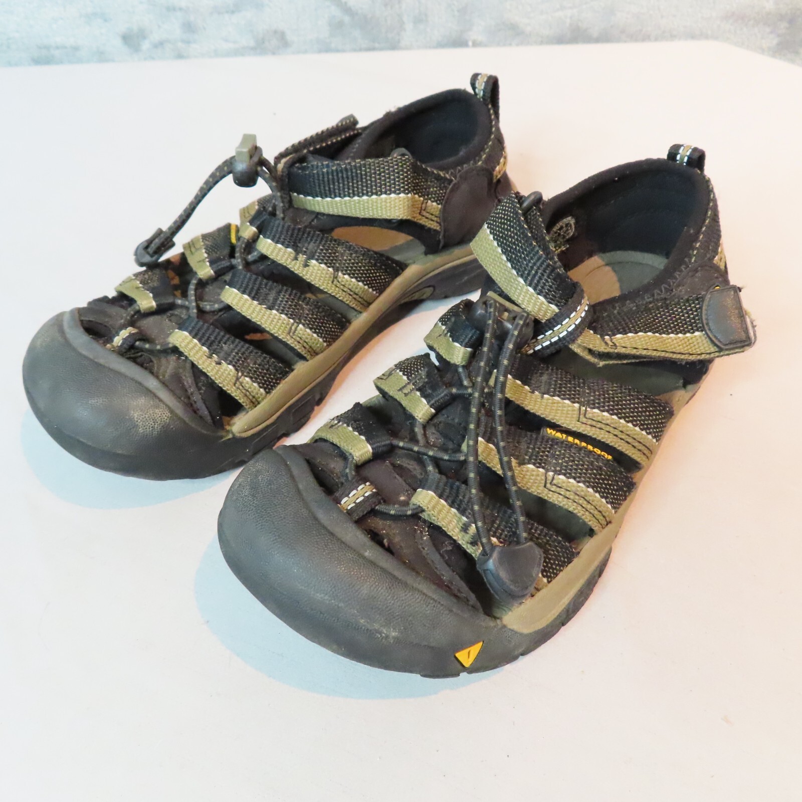 Sandali sportivi impermeabili KEEN Newport H2 bambini taglia 2 scarpe nere marroni