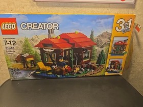 RETIRED LEGO CREATOR Lakeside Lodge 31048- 100% COMPLETE 3-in-1 Manuals, Minifig