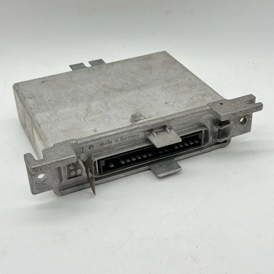 1982-1983 Porsche 911 SC Bosch Jetronic ECU 0 280 800 055 DME - Imagem 3 de 4