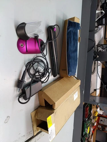 Dyson Corrale Hair Straightener Black Nickel/Fuchsia HS03 322851-02 - Open-box