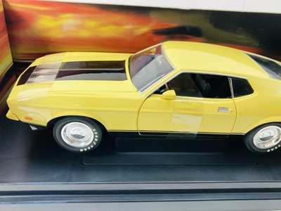 マスタング マッハワン 1973 エレノア 1/18スケール 60セカンド