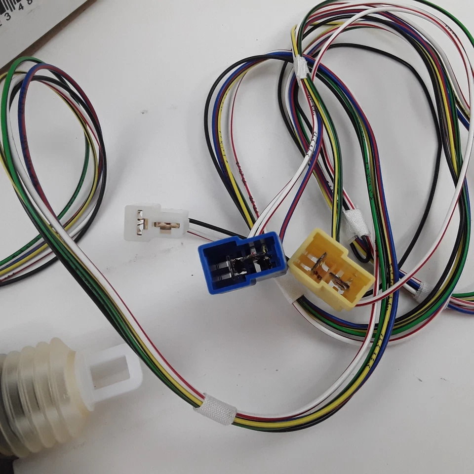 Rear Right Door Lock Actuator Motor Fits Freightliner Sprinter 3500 2003-2006 - Image 4 of 4