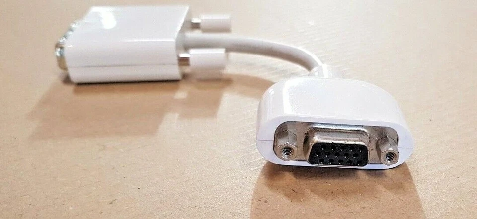 ORIGINAL APPLE DVI TO VGA CONNECTOR ADAPTER CONVERTER CABLE MACBOOK PRO - Image 3 of 3