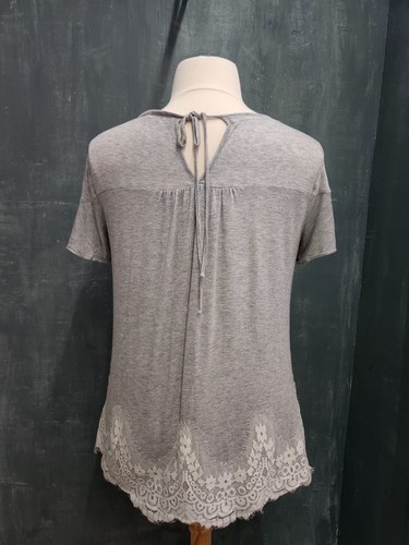 Rewind Gray Knit Yoked Lace Hem Flutter Sleeve Top XL - Picture 5 of 12