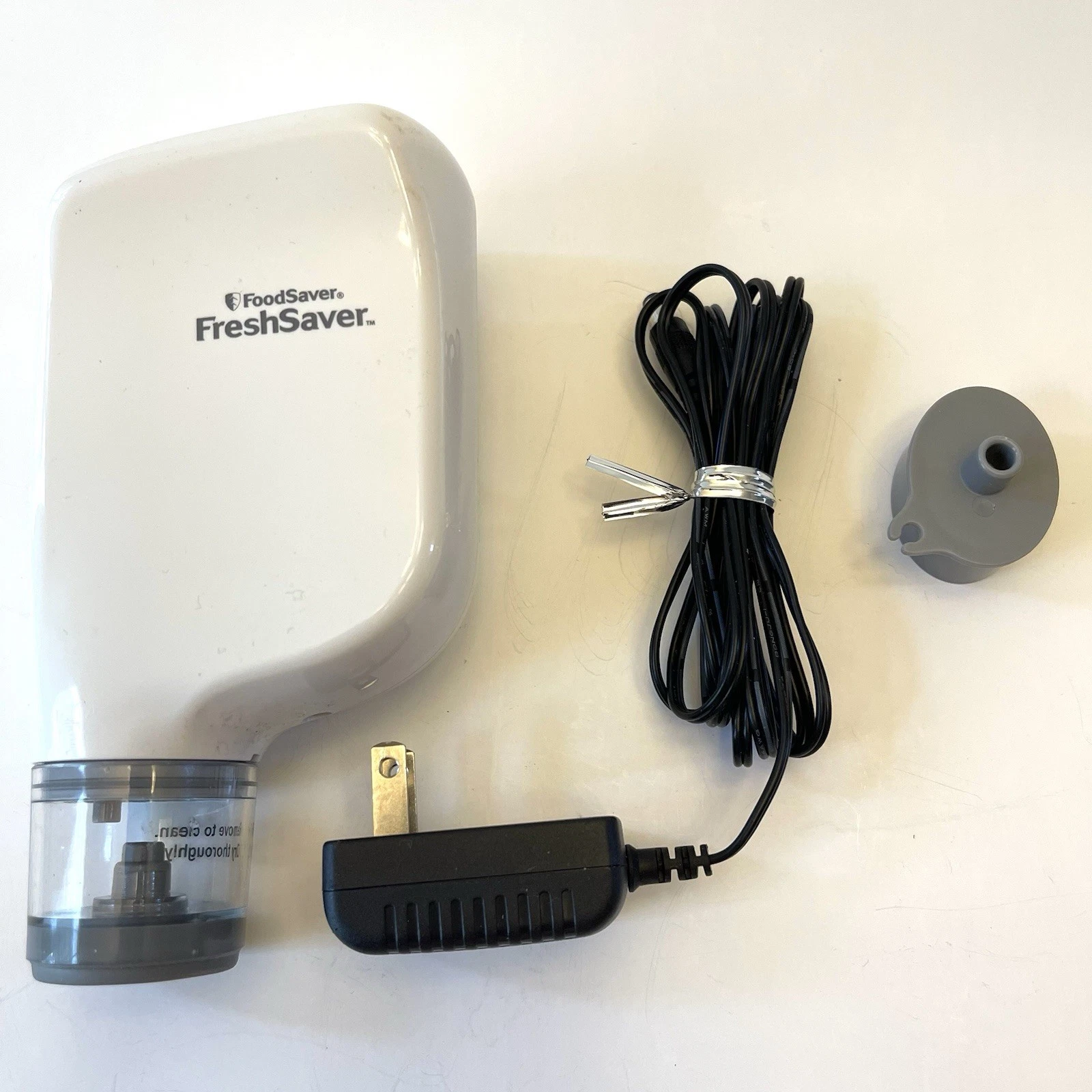 FoodSaver FreshSaver Handheld Rechargeable Vacuum Sealer FSFRSH0050 White Tested
Opens in a new wind