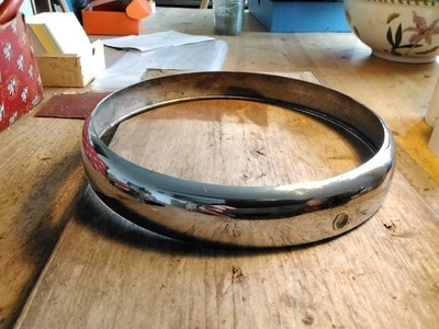 Vintage Chrom Scheinwerferrand knapp über 8'' Innenrand..
