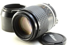 Nikon AI-S Micro NIKKOR 105mm F2.8 Black Lens AIS F-Mount MF Manual Focus