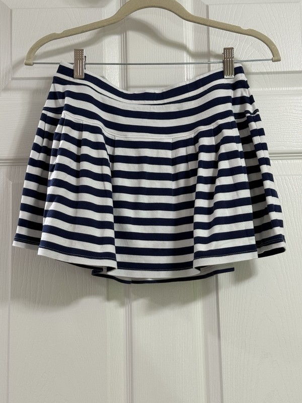 Classic Prep Girls Skirt Size 12 White & Navy Stripes
