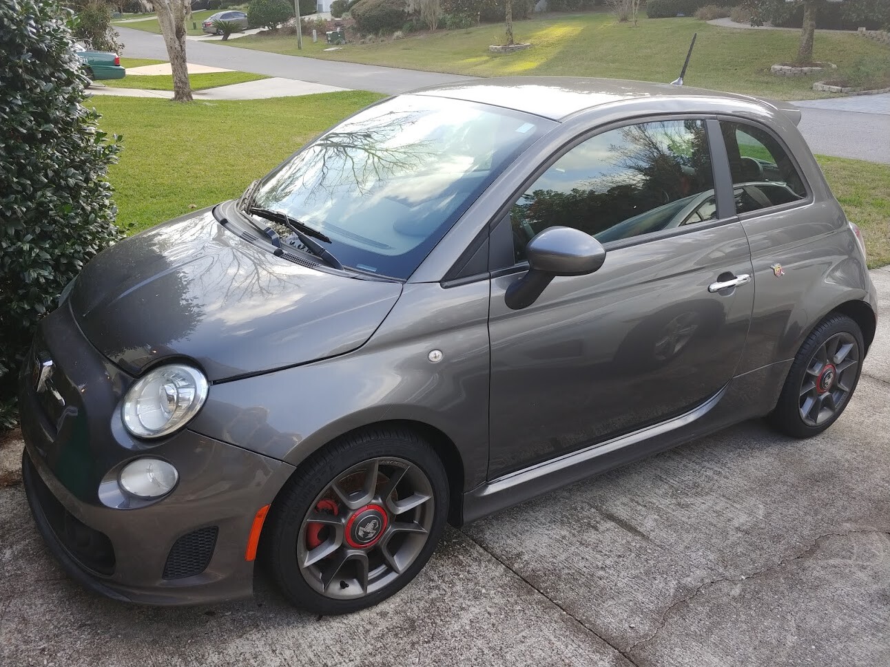 2013 Fiat 500 Abarth Fiat 500 Abarth Turbo 5 speed manual, low miles
