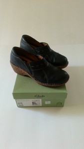 clarks artisan collection