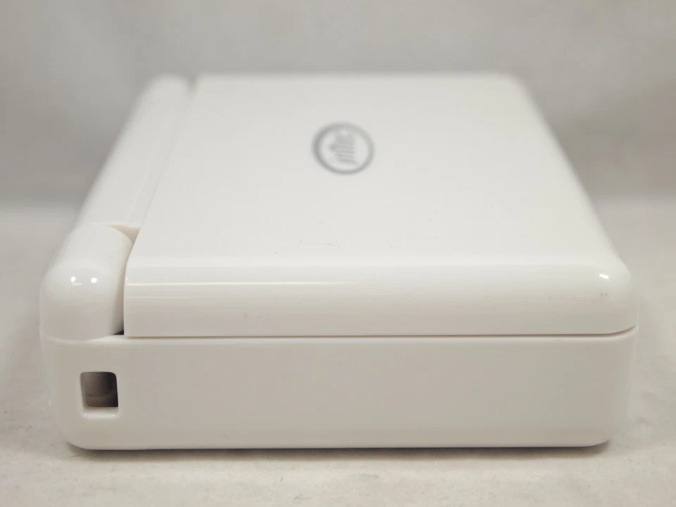 Nintendo DS Lite Hard Shell Console Carry Case White Intec - fits 6 games too! - Image 3 of 4