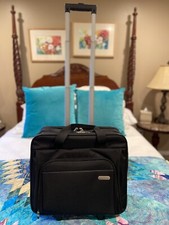 Targus AC0091 Rolling Laptop Bag Luggage Case...