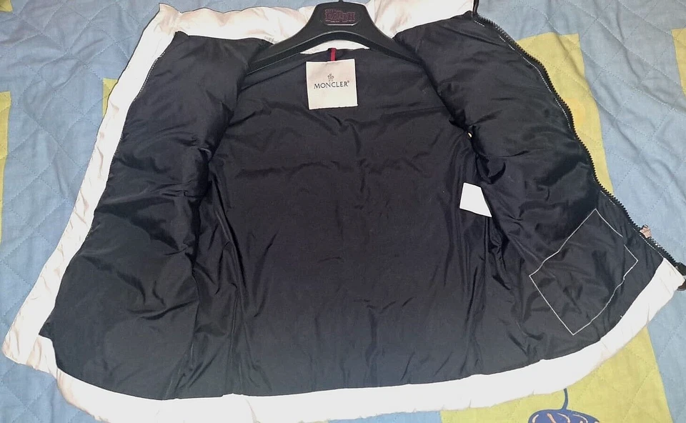 Giacca smanicata Moncler - colore bianco - taglia 10 anni /140 cm. per bambina - Immagine 4 di 4